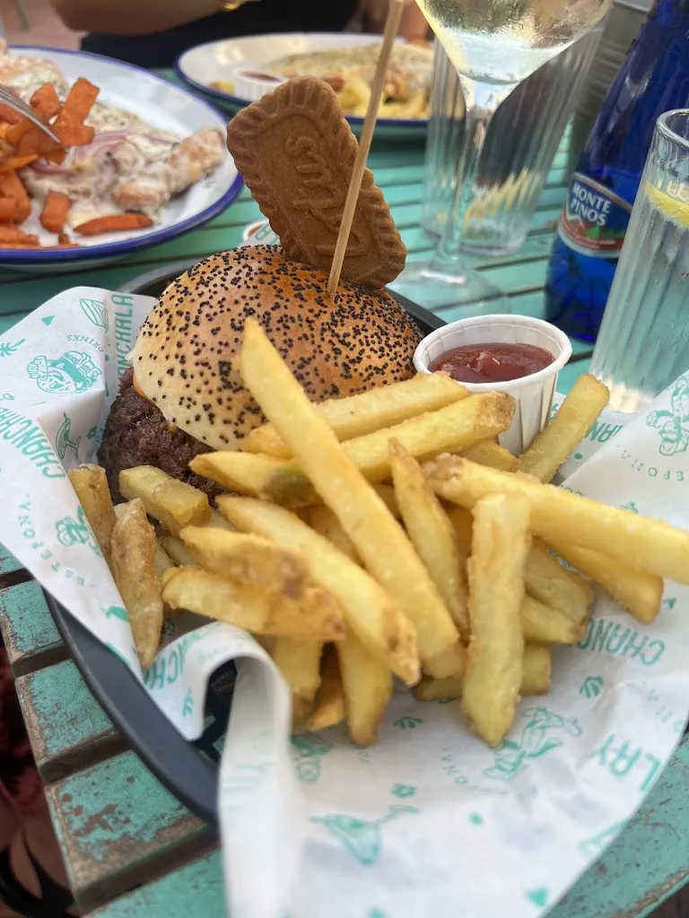 Thomas Burgess_Chanchalay Bar_Estepona_recensione