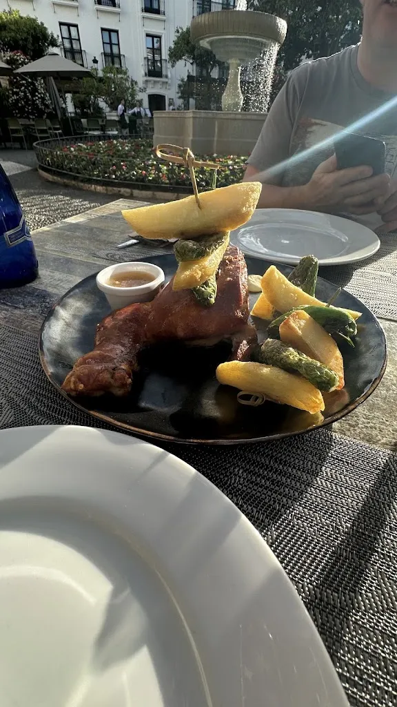 Susu W_Avocado_Estepona_review