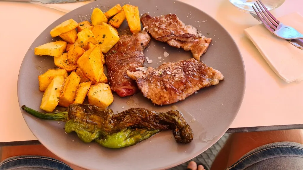 Laimonas Guiga_Restaurante La Esquinita Gaucín_Gaucín_review