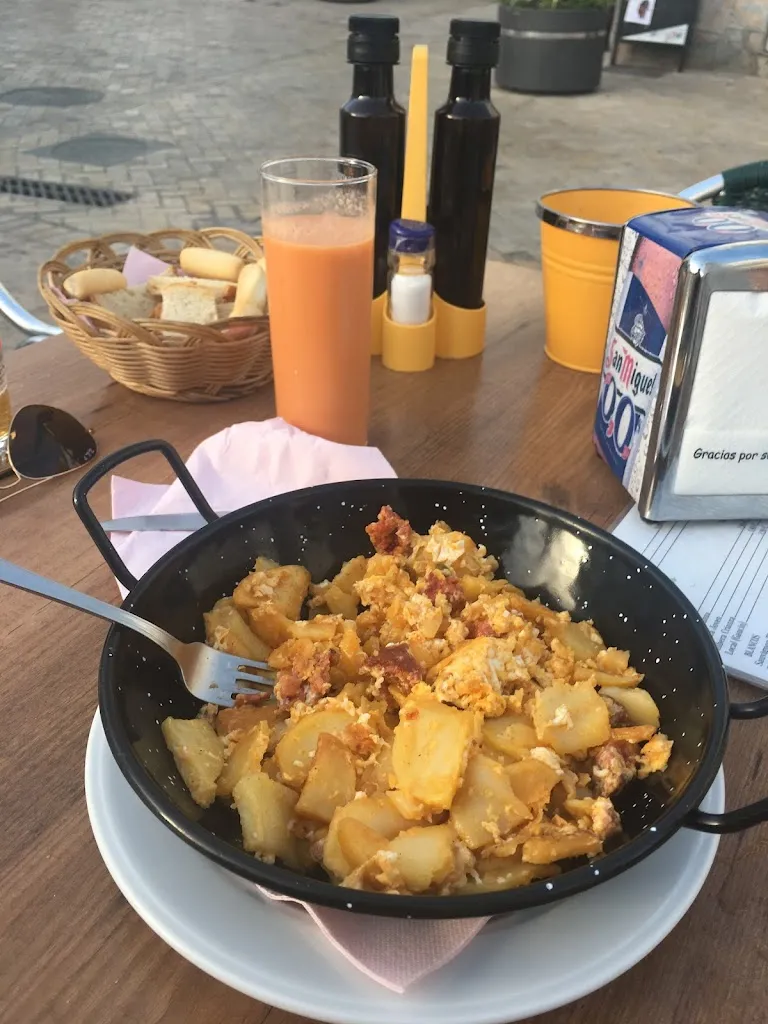 Bruno Škvorc_Casa Antonia_Gaucín_review