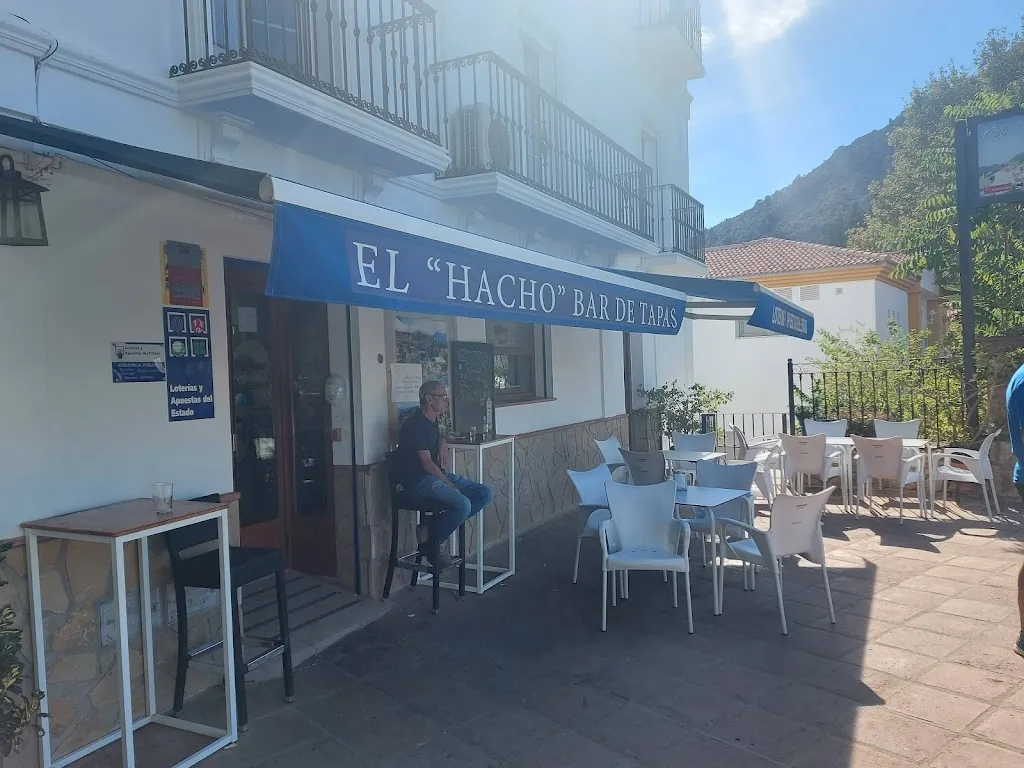 noel borg_Café-Bar 'EL HACHO'_Gaucín_review