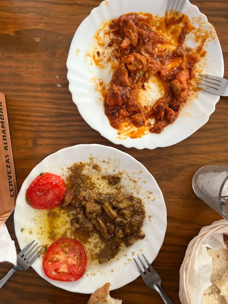 Salvador Moreno_Bar Mena_Igualeja_review