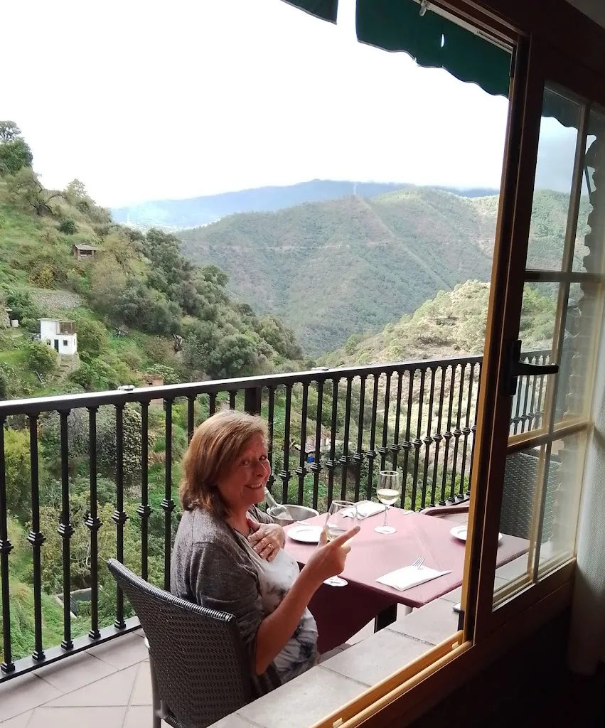 gordon macdonald_Restaurante Nuevo ENTRESIERRAS_Istán_review