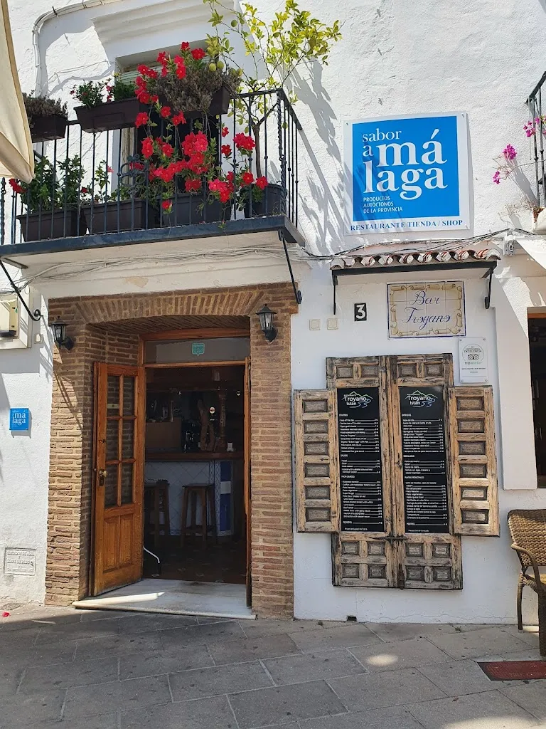 Istan Plaza restaurant in Istán