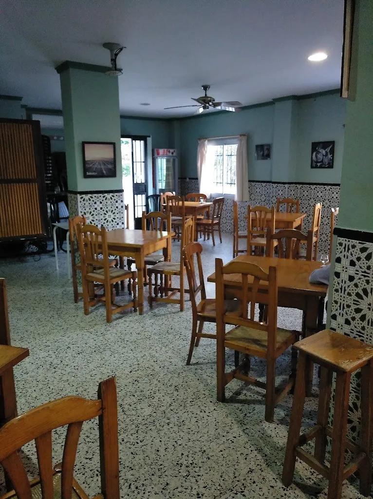 Bar-Restaurante La Parada restaurant in Istán