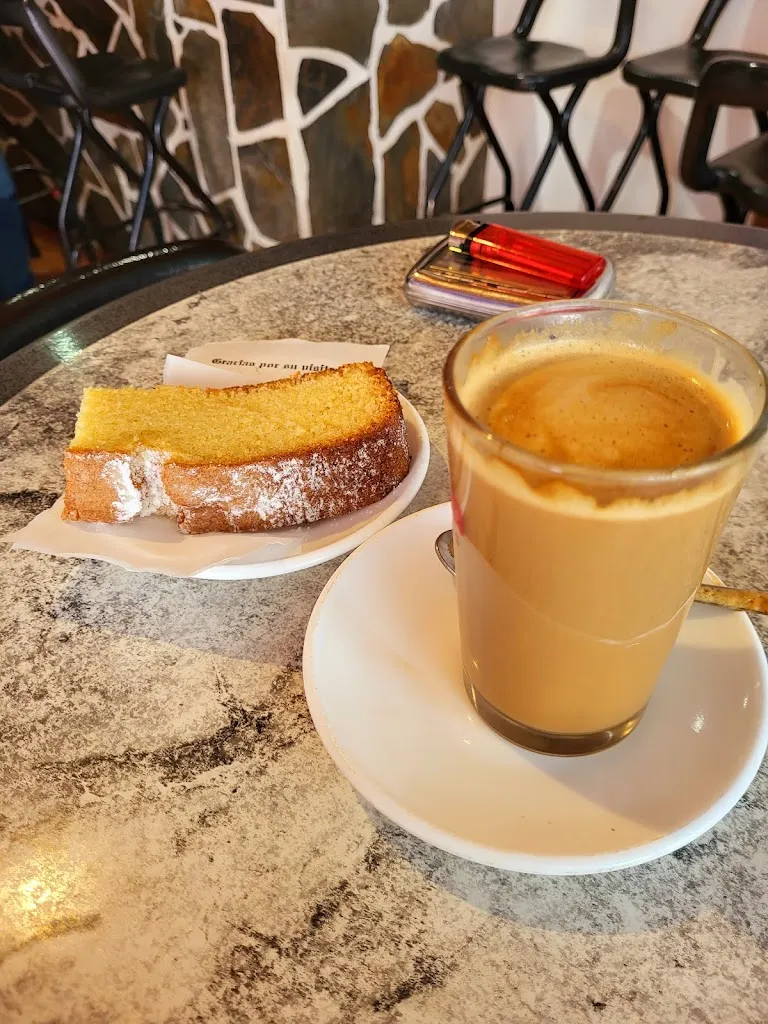 Catherine Angus_Agustina_Iznate_recensione