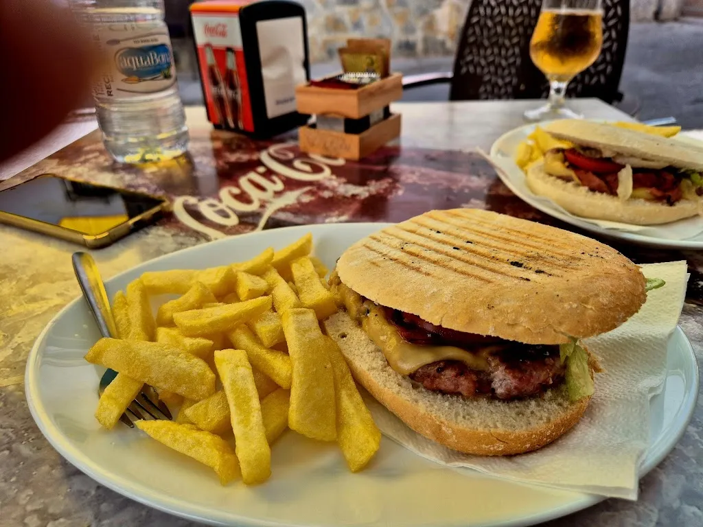 Agustina_Iznate_slider_image_2