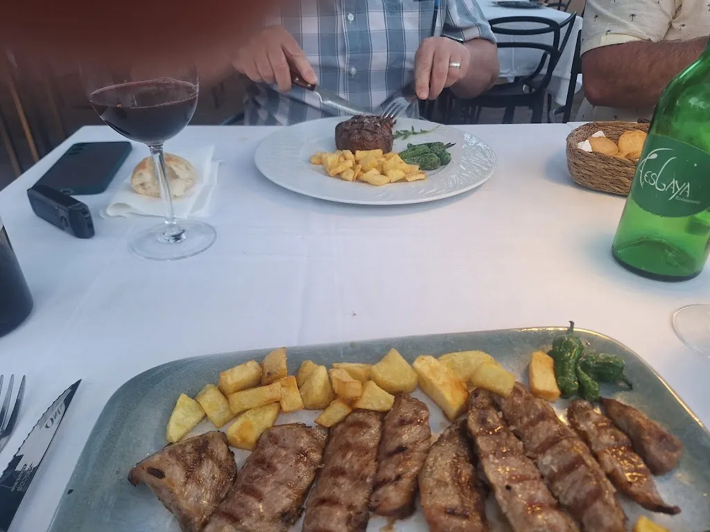 Vikki McConkey_A Esgaya Fuengirola restaurante_Fuengirola_review