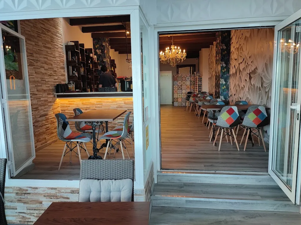 Lotus Steak & Burger House_Fuengirola_slider_image_1