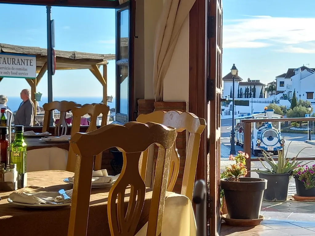 Rest. Puerto Blanquillo Frigiliana_Frigiliana_slider_image_1