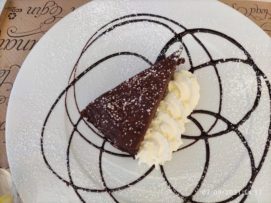 Rach Adams_Jo's Bar & Restaurant_Frigiliana_review