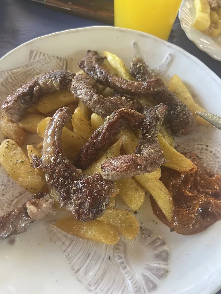 carmen vazquez _bar restaurante casa blanca_Júzcar_review