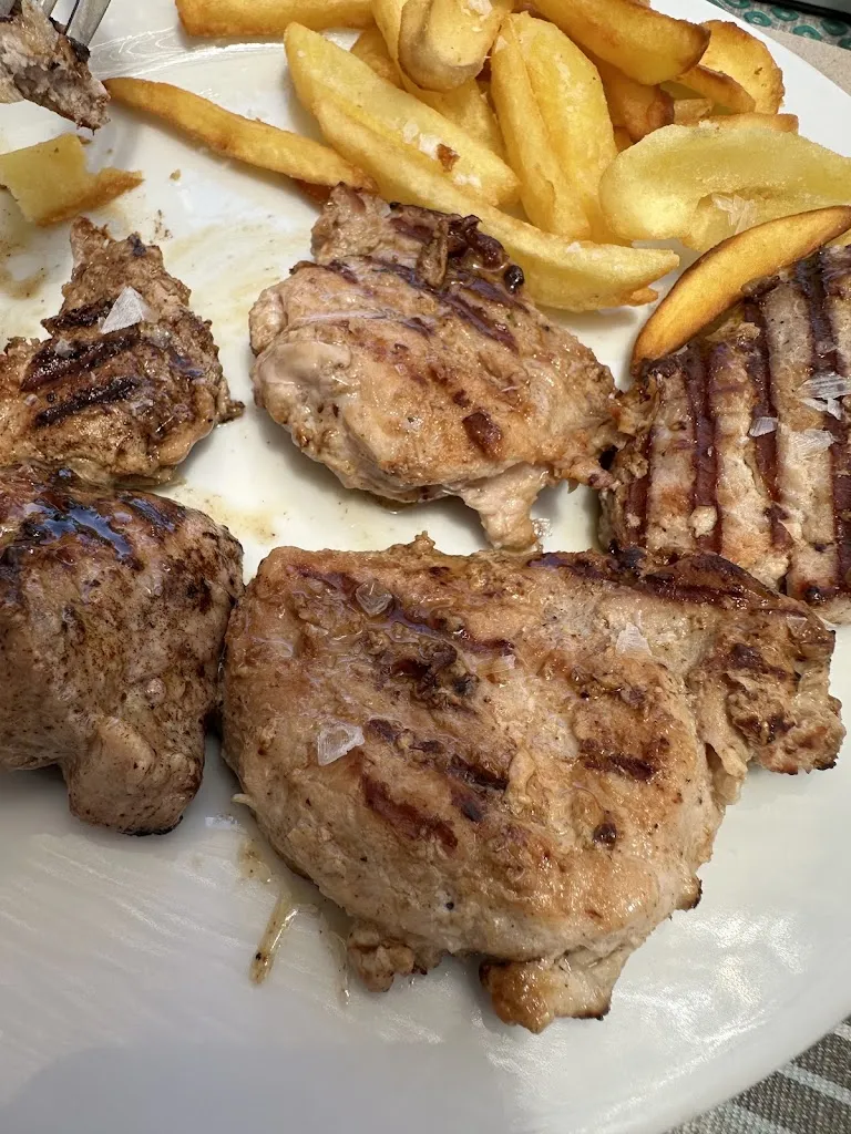 Yolanda PB_Bar Restaurante Pensacola_Macharaviaya_review