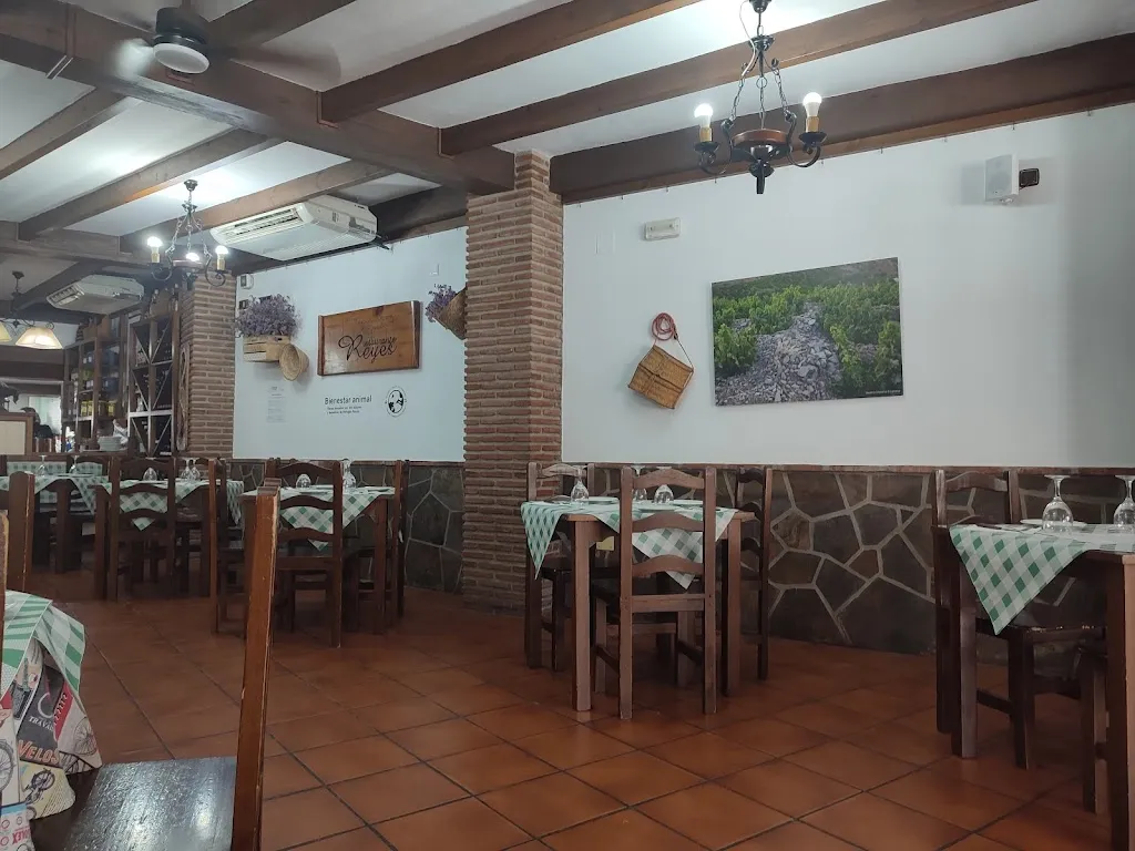 Bar Restaurante Reyes ristorante a Moclinejo