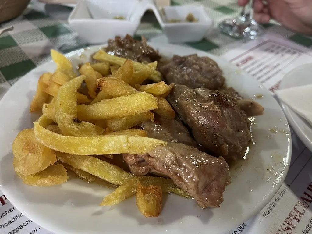 Bar Restaurante Reyes_Moclinejo_slider_image_3