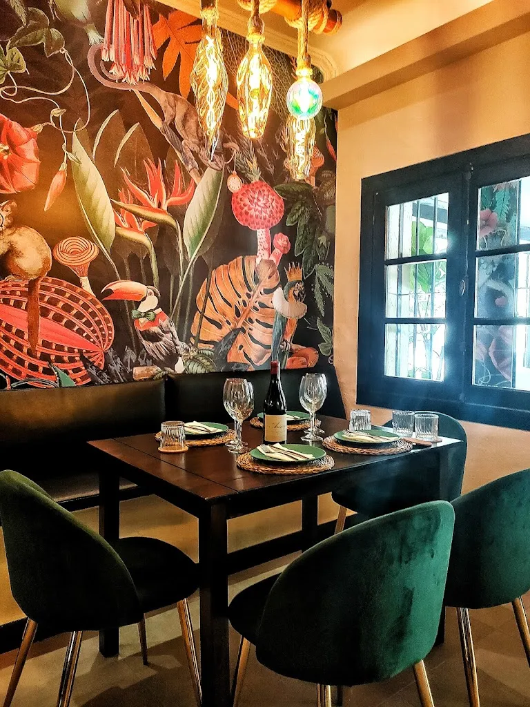 SAUVAGE Restaurante restaurant in Marbella