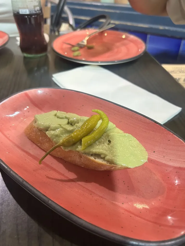 Niloufar Taghizoghi_Taberna Casa Blanca_Marbella_review