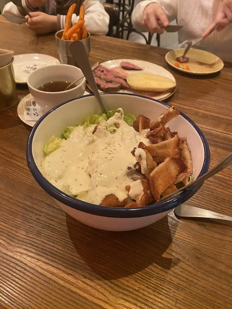 Marina Charko_HACIENDA PATAGONICA Tapas Grill_Marbella_review