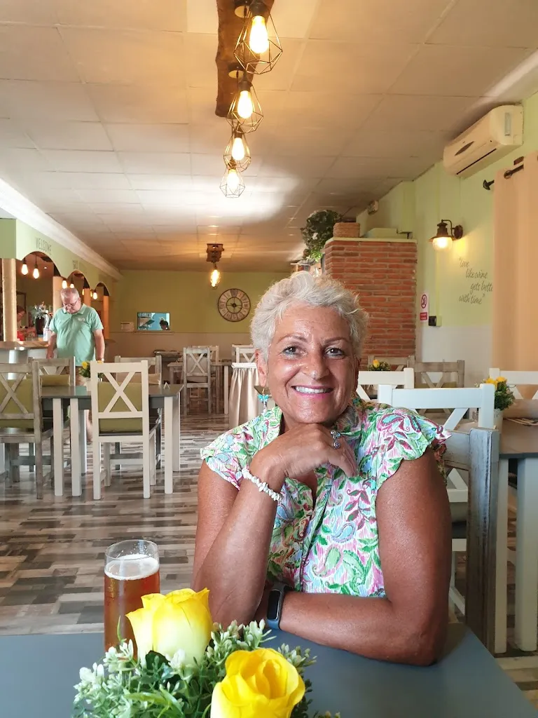 mark heaney_T&A'S Restobar_Mollina_review