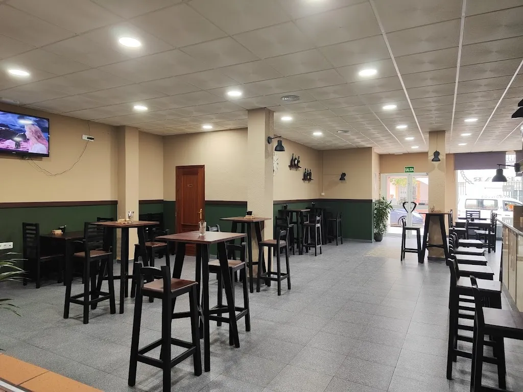 BULEBAR TAPAS Y BOCADILLOS •Restaurante Colombiano restaurant in Mollina