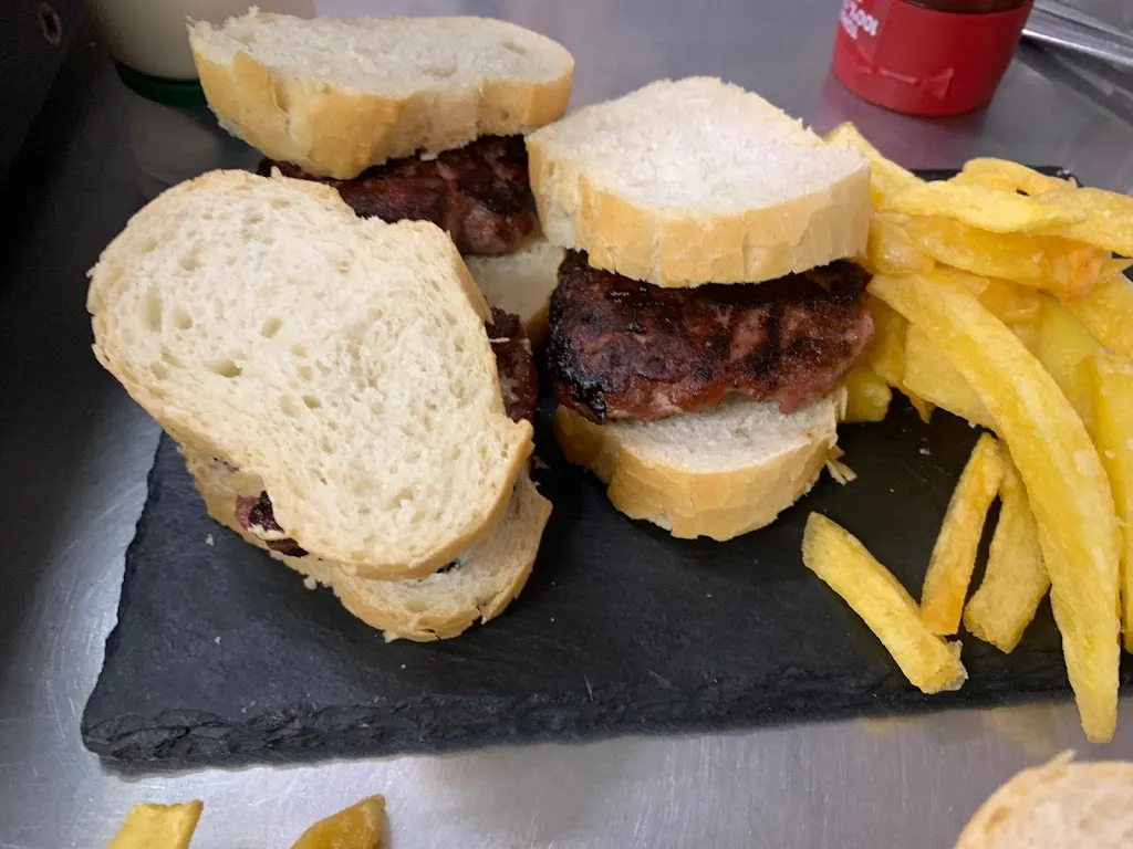 Menu_Bar Reyes_Mollina_image_8