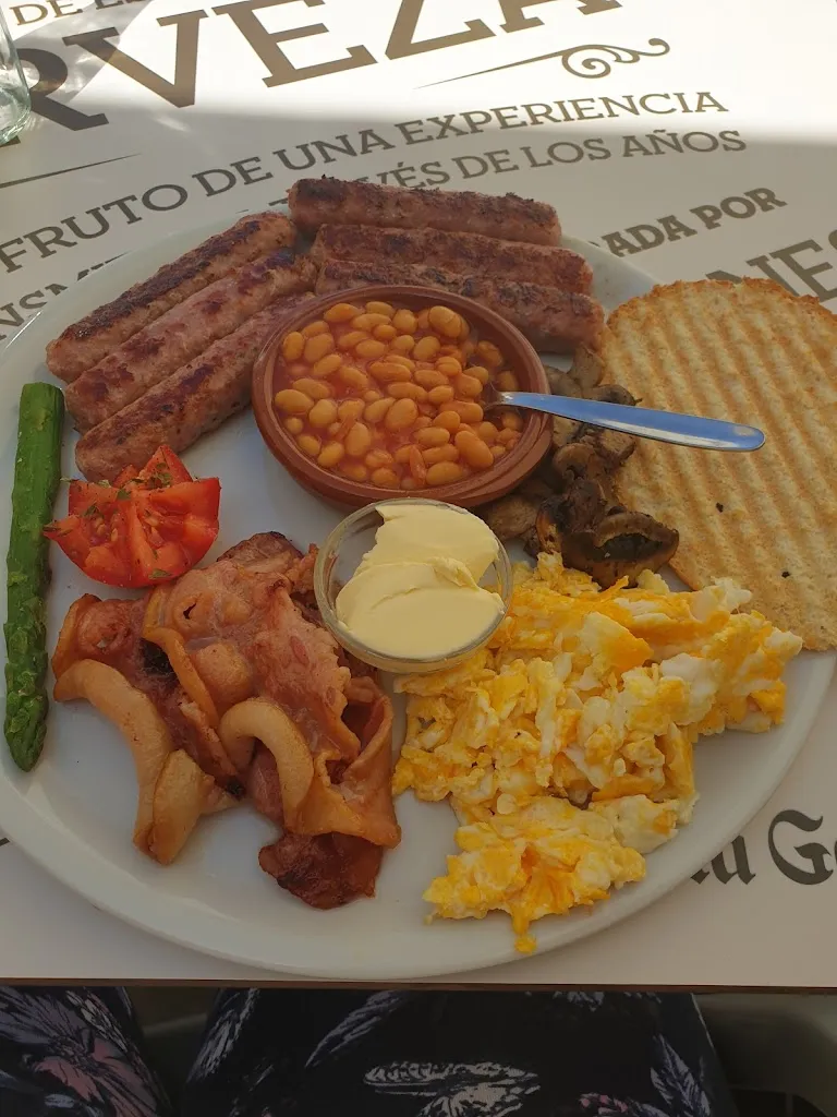 Kaedee Music_Mollina Isabella Pizza_Mollina_review