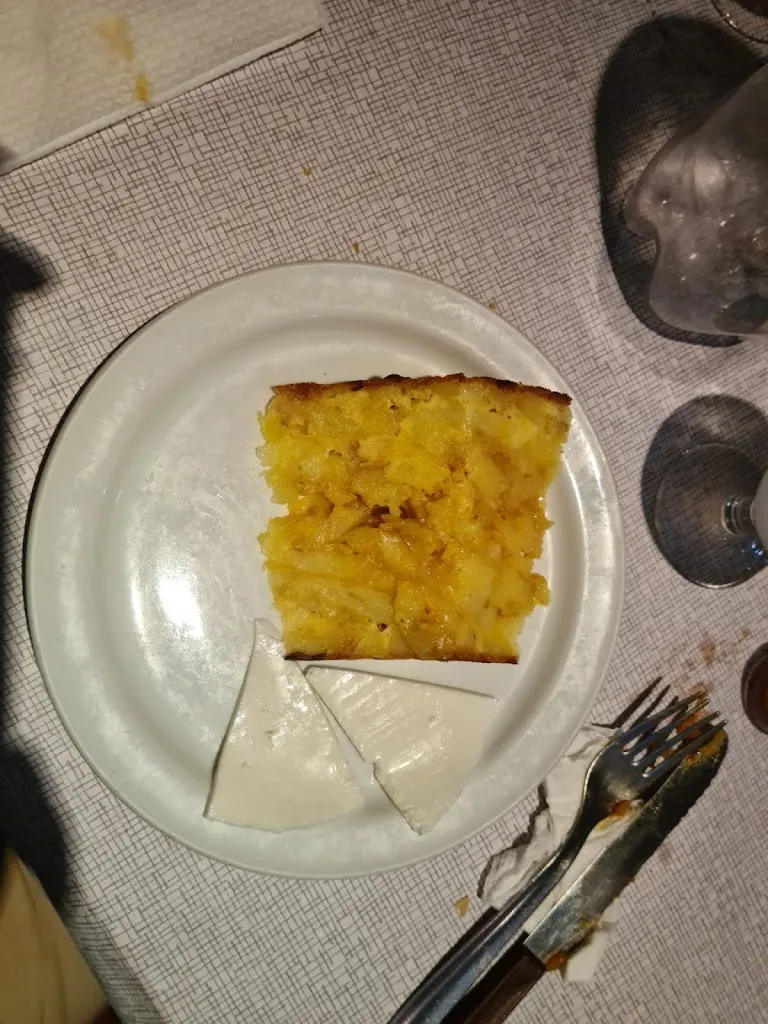 Andreas Heinz_De La Rubia_Monda_review