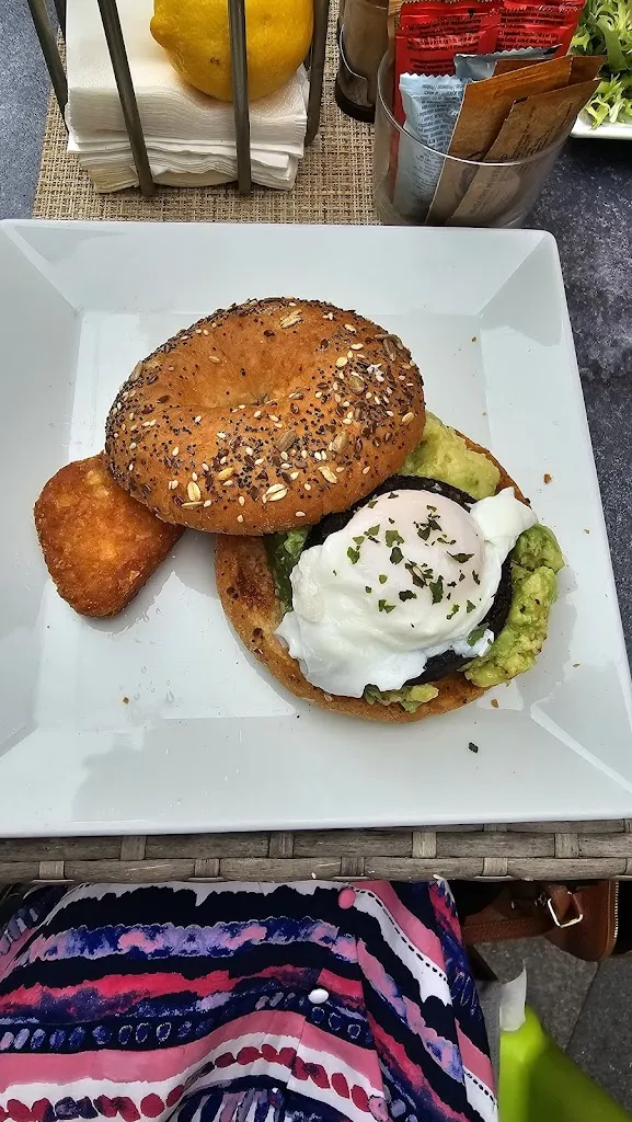 Liz Storey_The Lemon Tree_Mijas_review