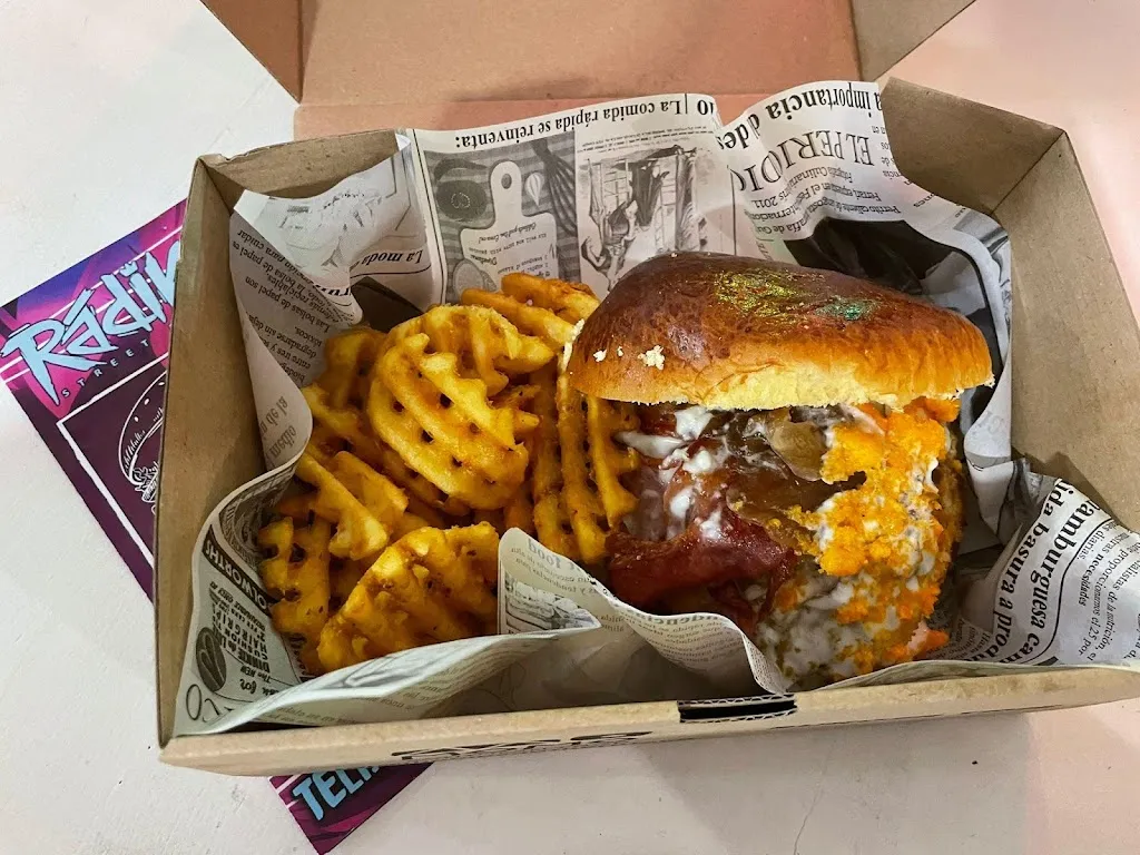 Radikal Street Food_Mijas_slider_image_3