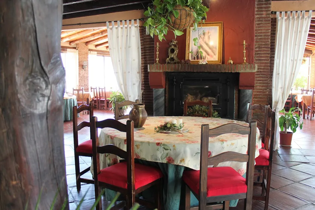 Restaurante El Fogón de Flore en Ojén restaurant in Ojén