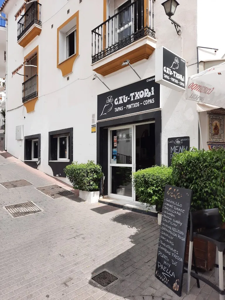 Restaurante Gau-txori_Ojén_slider_image_1