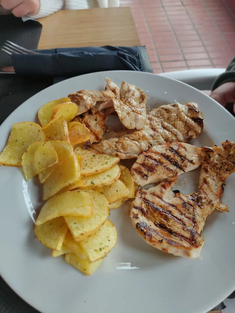 Restaurante Pica’s_Ojén_slider_image_3