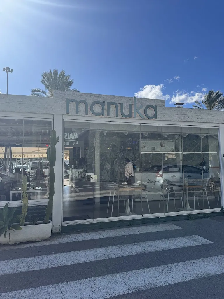 Mikel DC_Manuka _Ojén_recensione