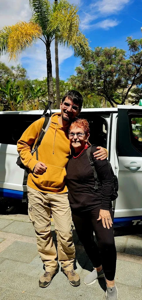 Betsy York_Refugio De Juanar_Ojén_review