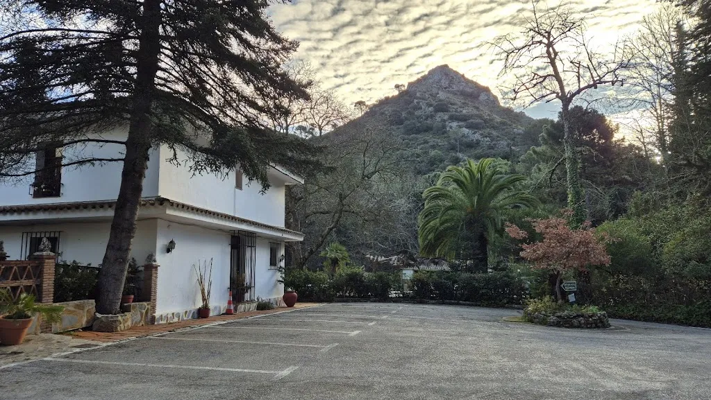 Vladimir Balaz_Refugio De Juanar_Ojén_review