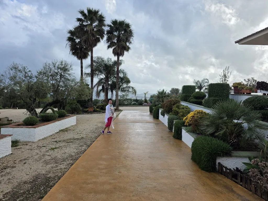 Aurimas Skimelis_FINCA OASIS LAS PALMERAS_Periana_review