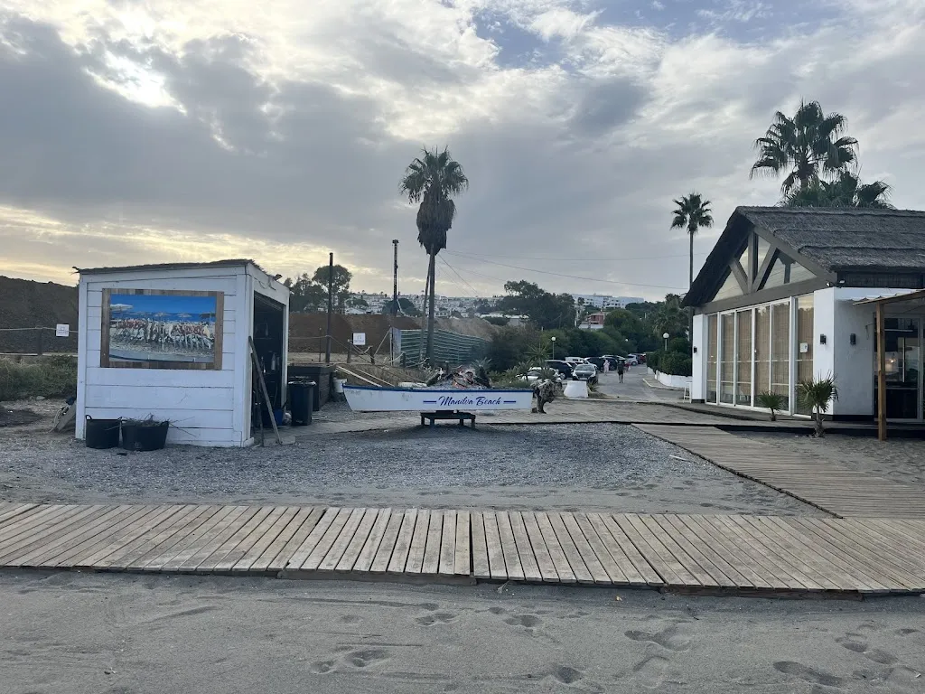 Dr Mark Robert Wilkinson_Chiringuito Manilva Beach_Manilva_review