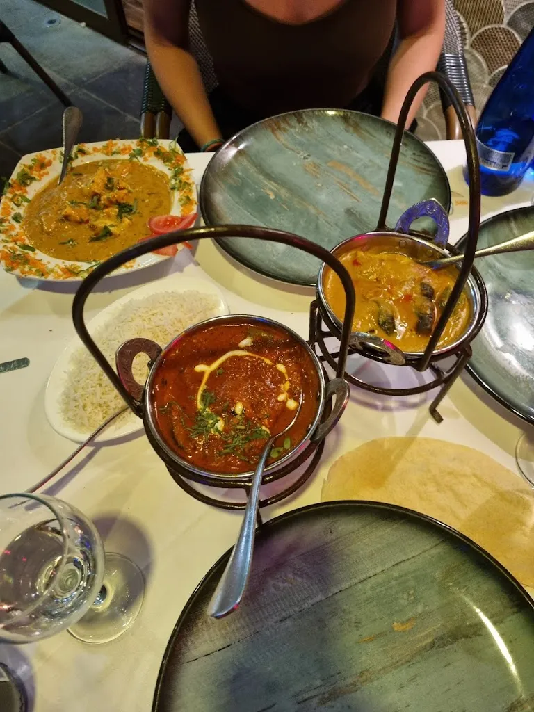 Léa Poirrotte_Restaurante Mini India Duquesa_Manilva_review