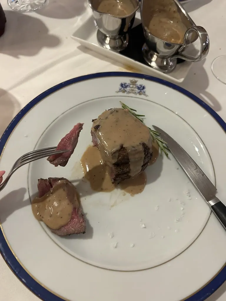 Maryellen Fenlon_Oliver Twist Restaurant_Manilva_review