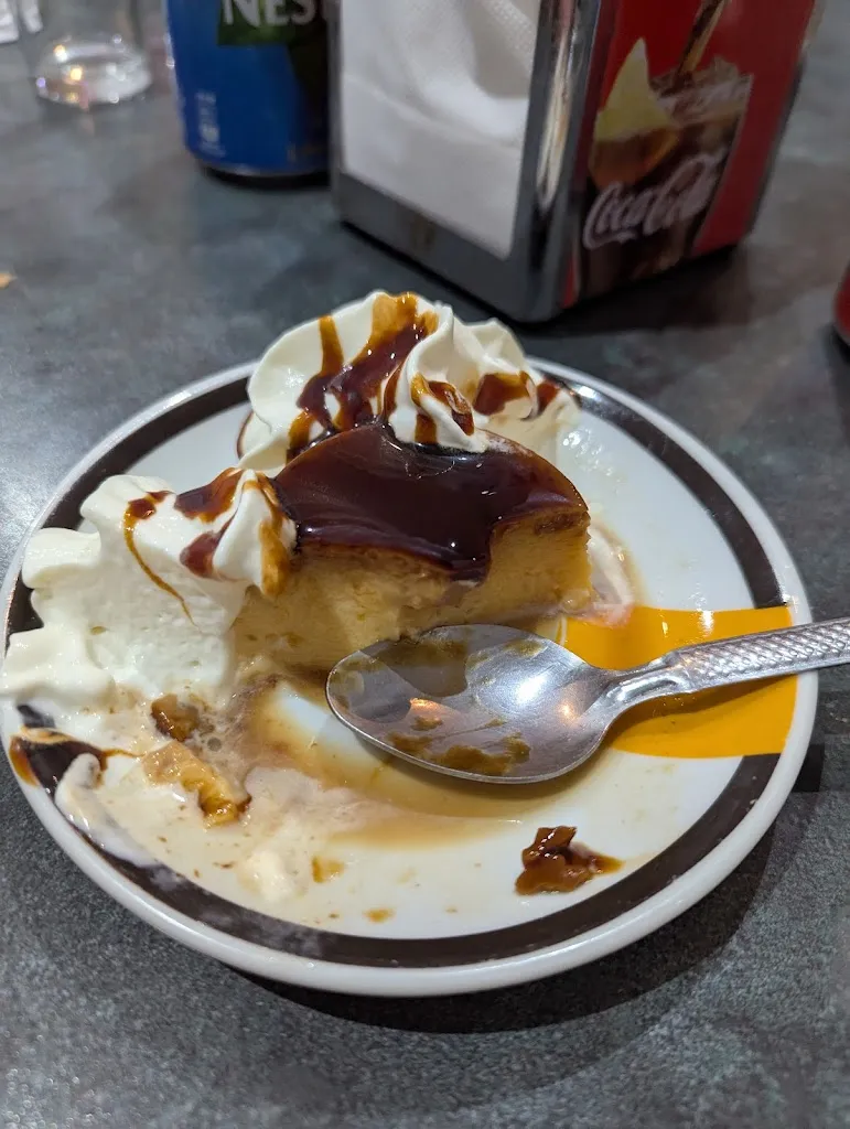 Berry Fam_Bar Castillo_Manilva_review