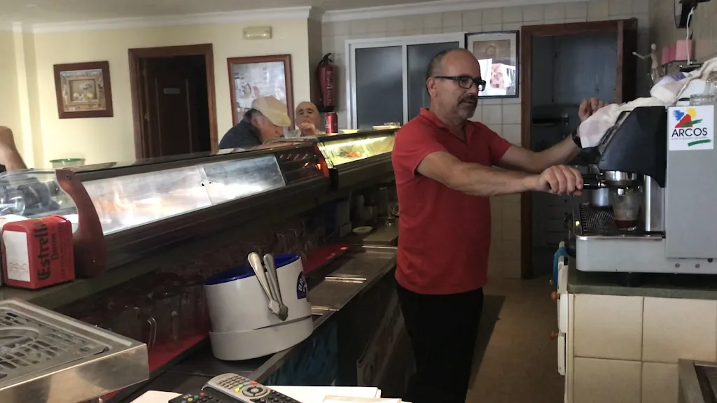 Herr Ullmann_Bar Castillo_Manilva_review