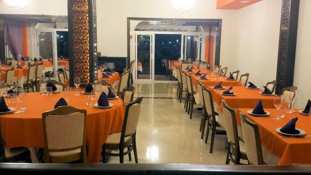 A Taste Of India Shazna_Manilva_slider_image_1