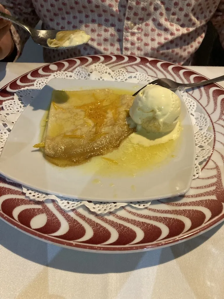 Donna Page_Victor Grill_Manilva_review