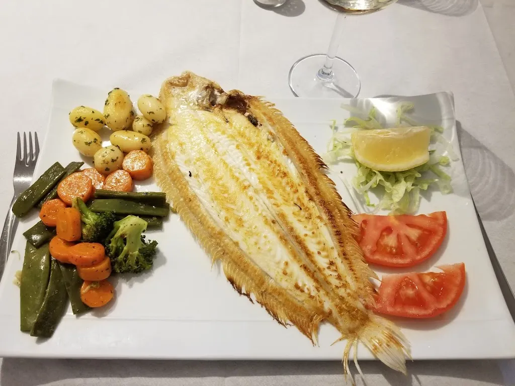 Debbie Bridge_Restaurante Delfines_Manilva_review