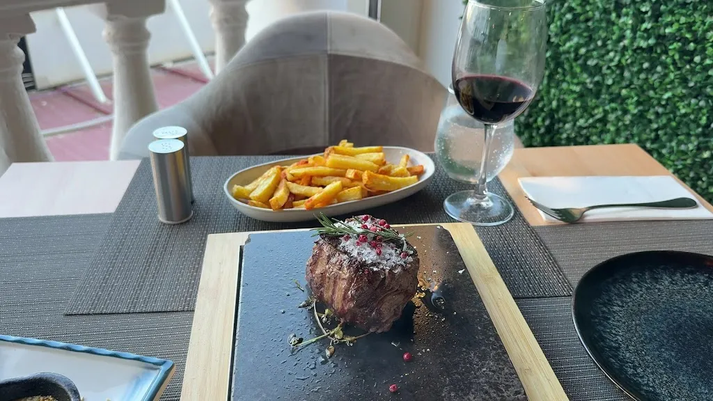 Apricus Gastrobar_Manilva_slider_image_2