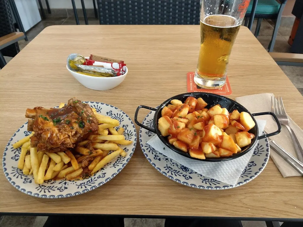 Mark Clemett_Tasty Bar_Manilva_review