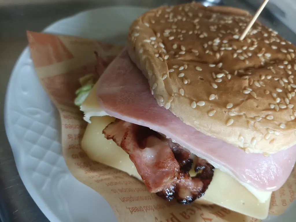 BAR ROJAS MANILVA_Manilva_slider_image_2