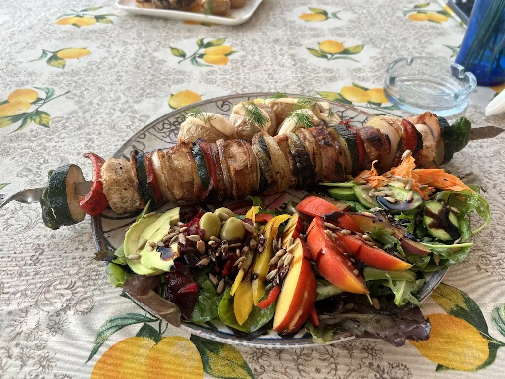 Valentins Kavacs_Karabas Grill_Manilva_review