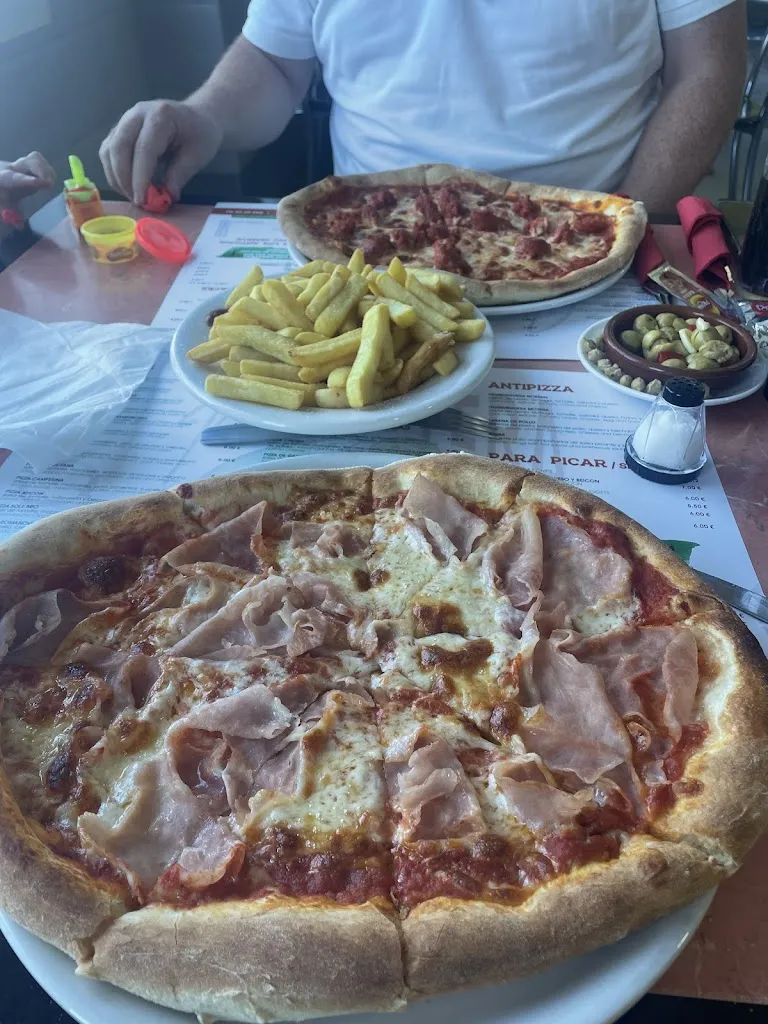 Alice McCorry_PIZZERIA MOTERA EL NAPIOLITANO_Manilva_review