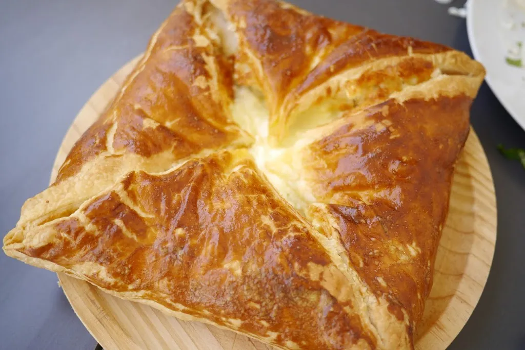 Quinn Stebbins_Paradise · Restaurant i Cafeteria_Polop_review